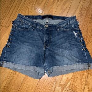 Rock & Republic Studded Denim Bumpershoot Shorts Y2K festival Women’s size 10
